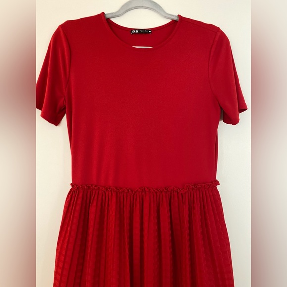 Zara - Red dress casual occasions - Picture 2 of 5